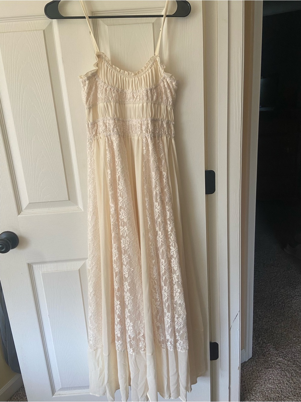 Long flowy dress in cream, size small